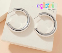 Cargar imagen en el visor de la galería, Open Hoop Earrings
